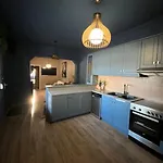 Lampsakou 2-bedroom House In וולוס