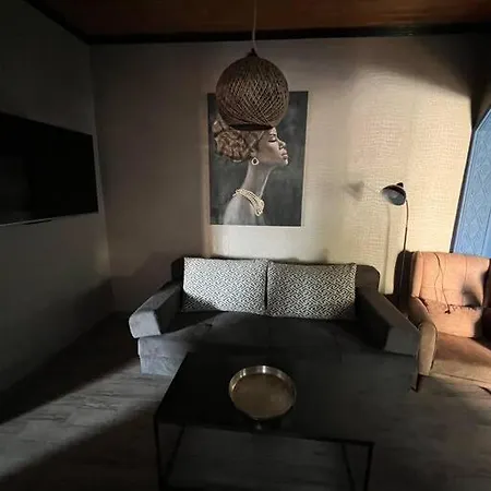 Lampsakou 2-bedroom House In Volos